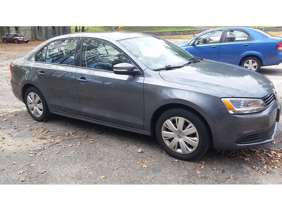 2011 Volkswagen Jetta SE for sale by owner in Stafford Springs
