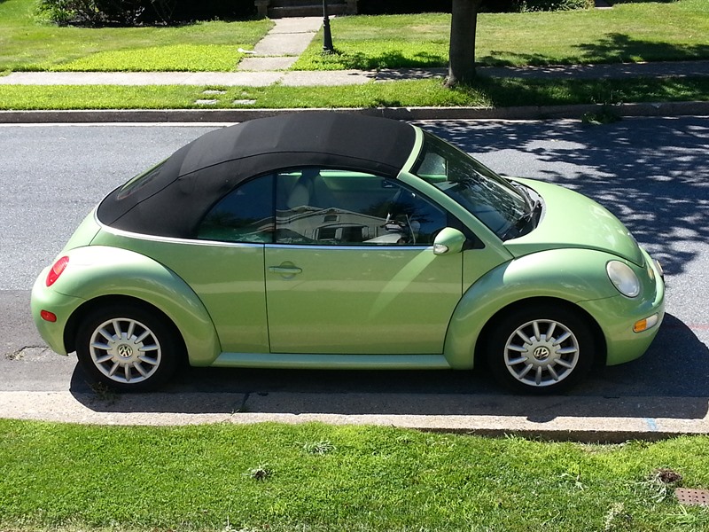 2004 Volkswagen New Beetle for sale by owner in HERSHEY