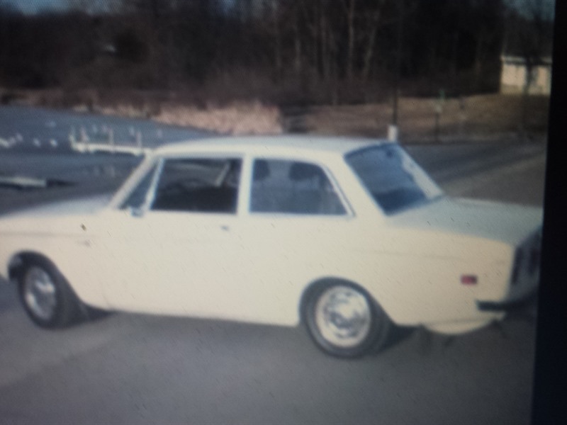 1968 Volvo 142s for sale by owner in Flint