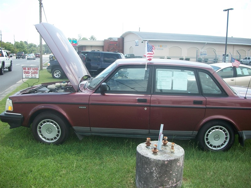 1992 Volvo 240 for sale by owner in GREENVILLE