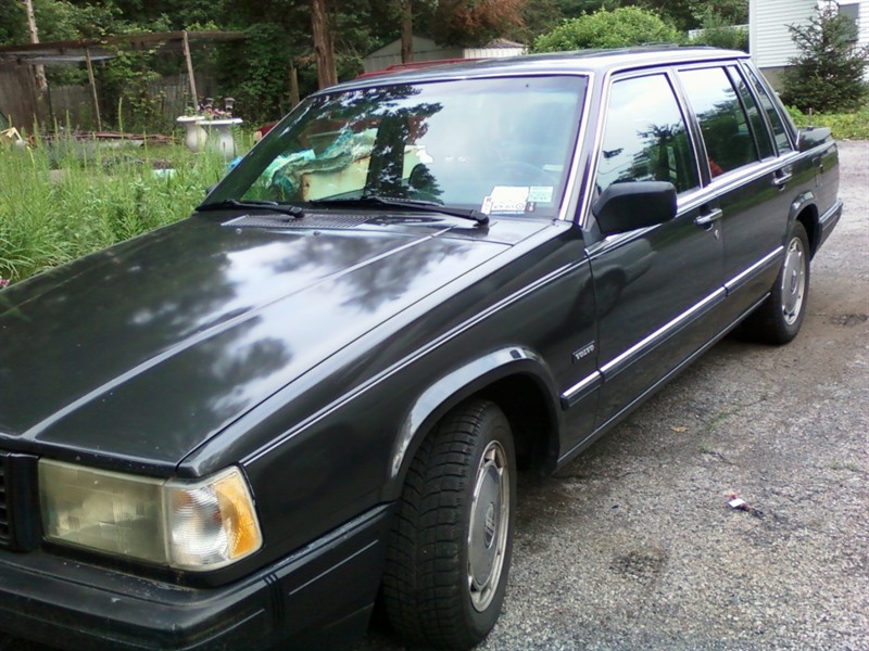 1990 Volvo 740 GLE for sale by owner in COLD SPRING