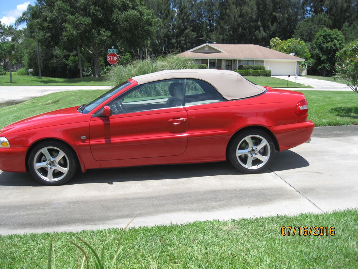 2004 Volvo C70 for sale by owner in Vero Beach