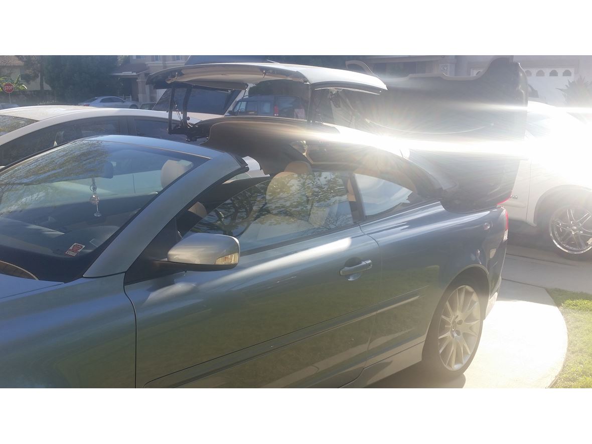 2007 Volvo C70 for sale by owner in Fontana