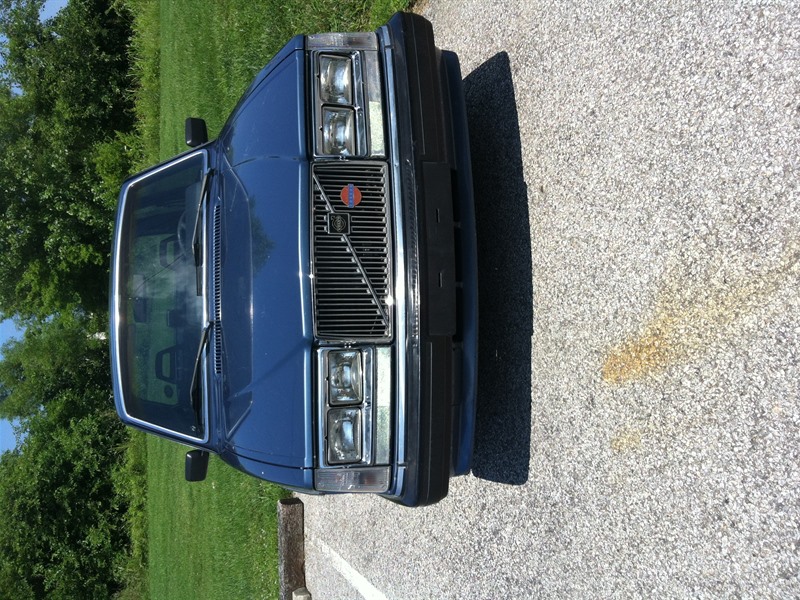 1985 Volvo S 60 2.4 Bi-Fuel CNG Automatic for sale by owner in EVANSVILLE
