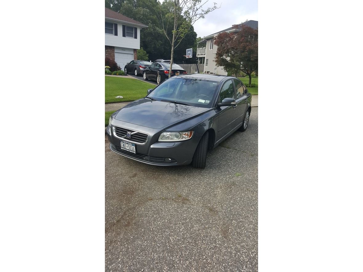 2009 Volvo S40 for sale by owner in West Islip