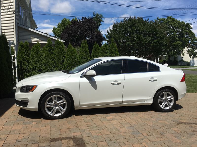 2015 Volvo S60 for sale by owner in Sea Girt