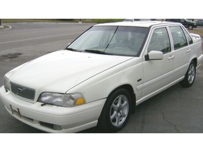 1998 Volvo S70 for sale by owner in PALM BAY