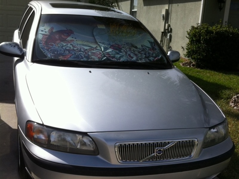 2001 Volvo V70 for sale by owner in KISSIMMEE