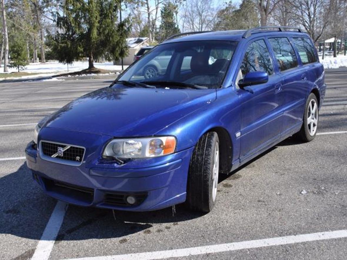 2005 Volvo V70 for sale by owner in Comstock