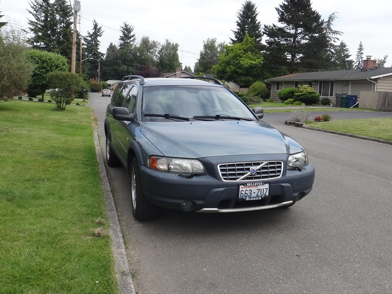 2003 Volvo XC70 for sale by owner in KIRKLAND
