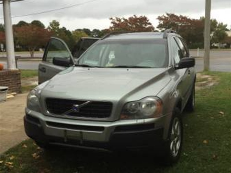 2005 Volvo XC90 for sale by owner in VIRGINIA BEACH