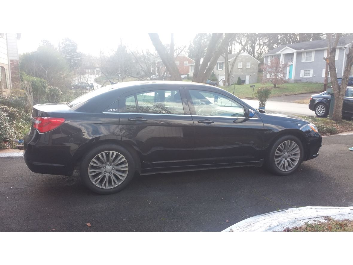 2012 Chrysler 200 for sale by owner in Nashville