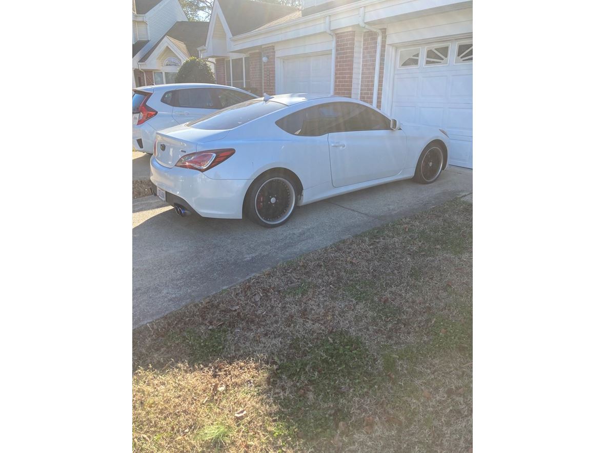 2013 Hyundai Genesis Coupe for sale by owner in Norfolk
