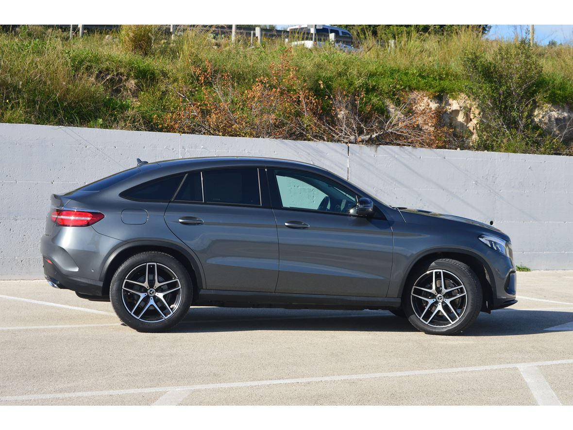 2018 Mercedes-Benz GLE-Class for sale by owner in Italy