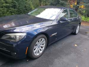 Blue 2010 BMW 7 Series