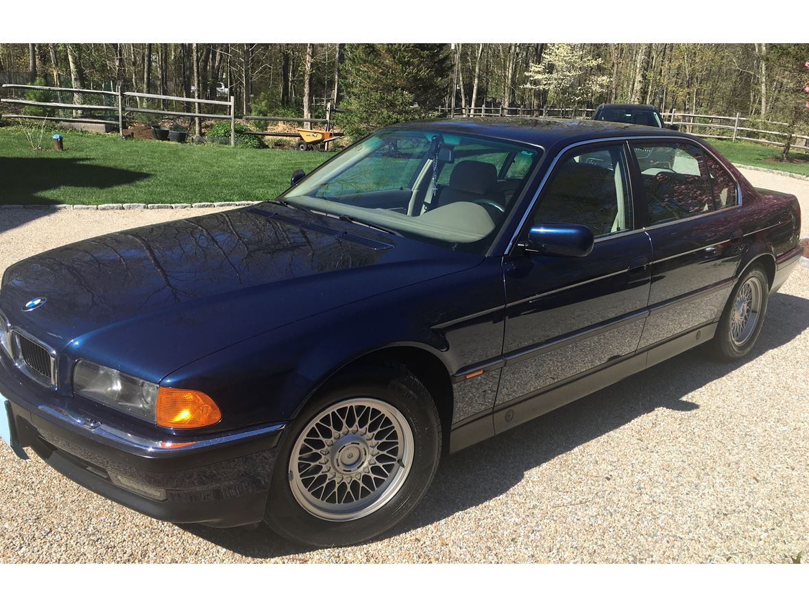 1998 BMW 740 iL for sale by owner in Roxbury