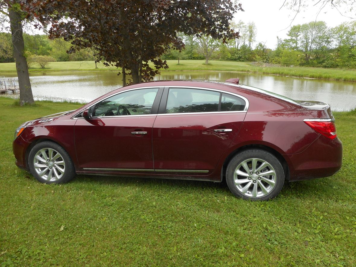 2016 Buick LaCrosse for Sale by Owner in East Alton, IL 62024