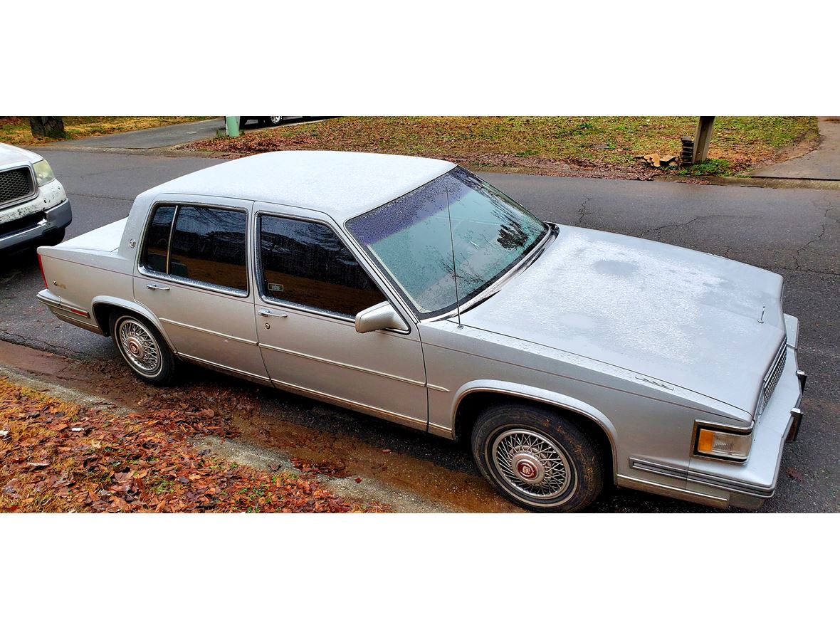 1988 Cadillac DeVille for sale by owner in Lawrenceville