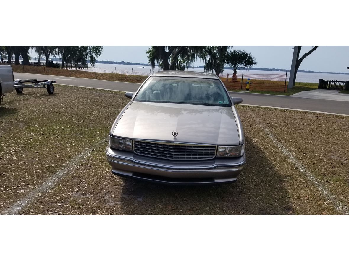 1996 Cadillac DeVille for sale by owner in Clermont