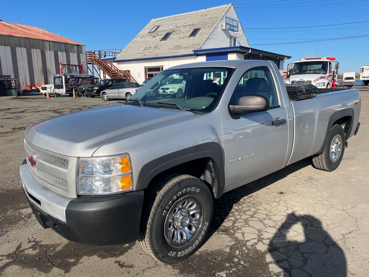 2011 Chevrolet C/K 1500 for sale by owner in Revere