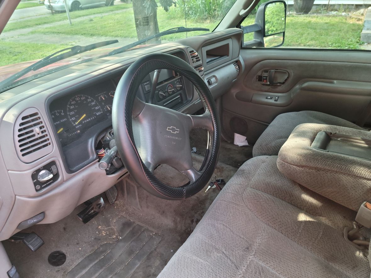 1999 Chevrolet C/K 2500 for sale by owner in Columbus