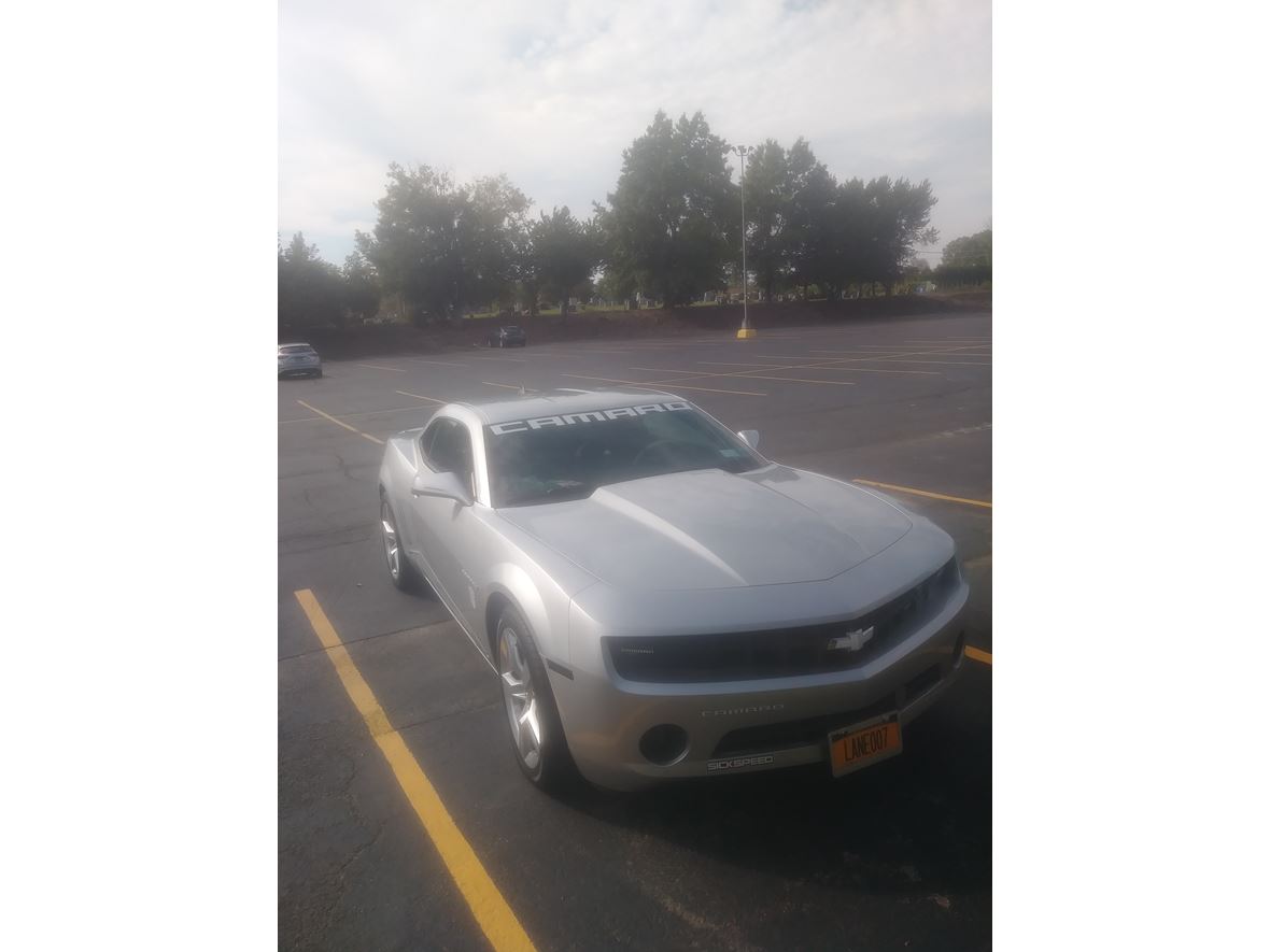 2010 Chevrolet Camaro for sale by owner in Buffalo