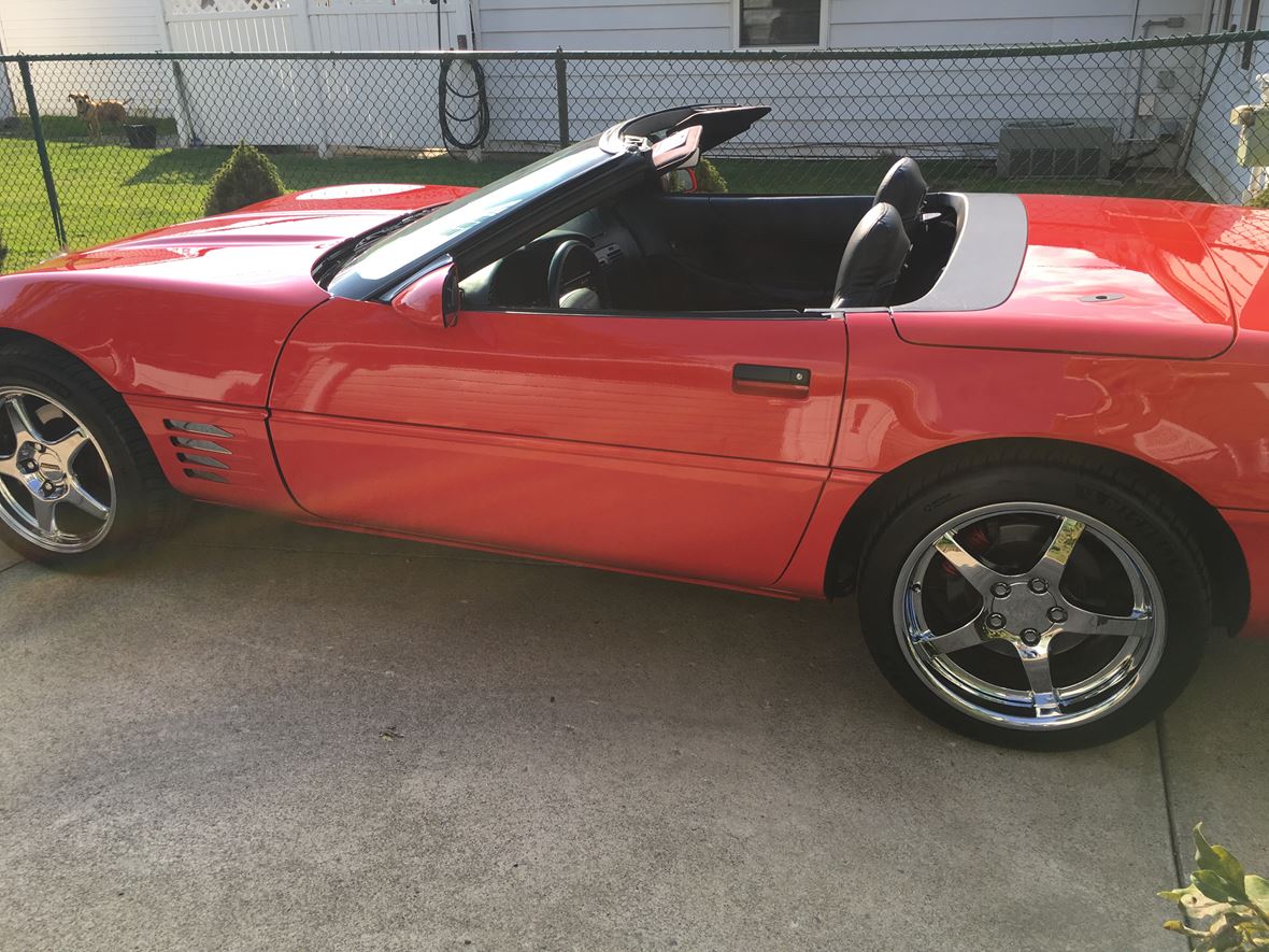 1994 Chevrolet Corvette lt1 convertable for sale by owner in Euclid