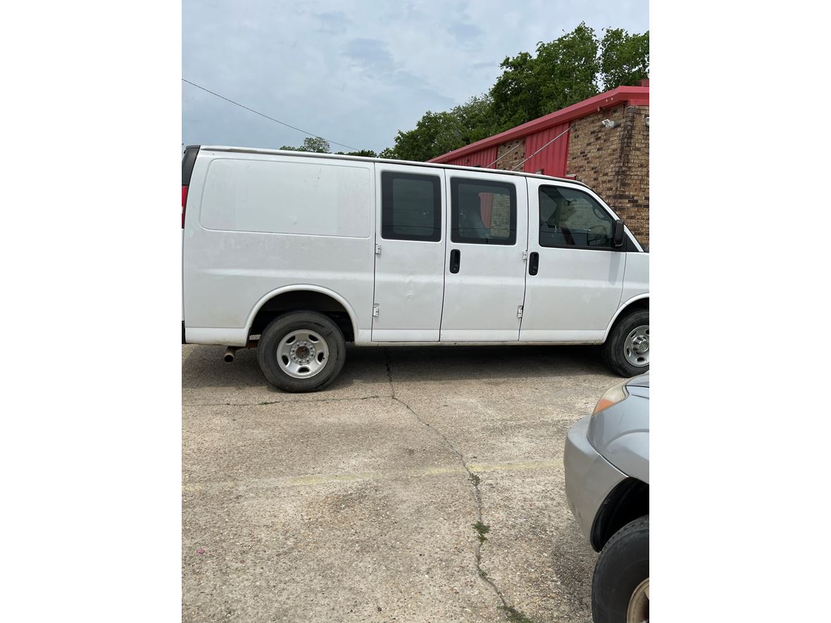 2014 Chevrolet Express for sale by owner in Baton Rouge