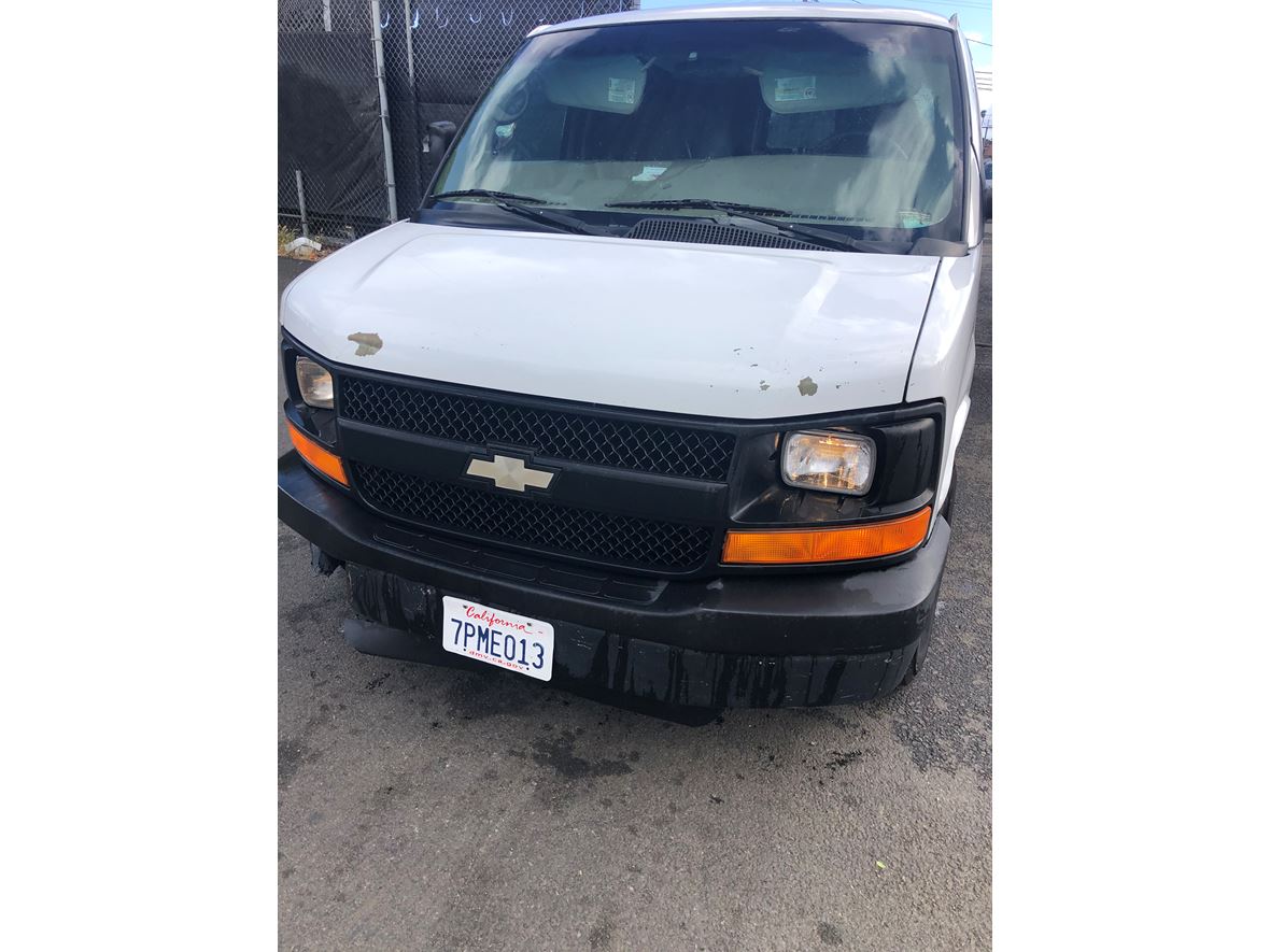 2008 Chevrolet Express Cargo for sale by owner in Long Beach