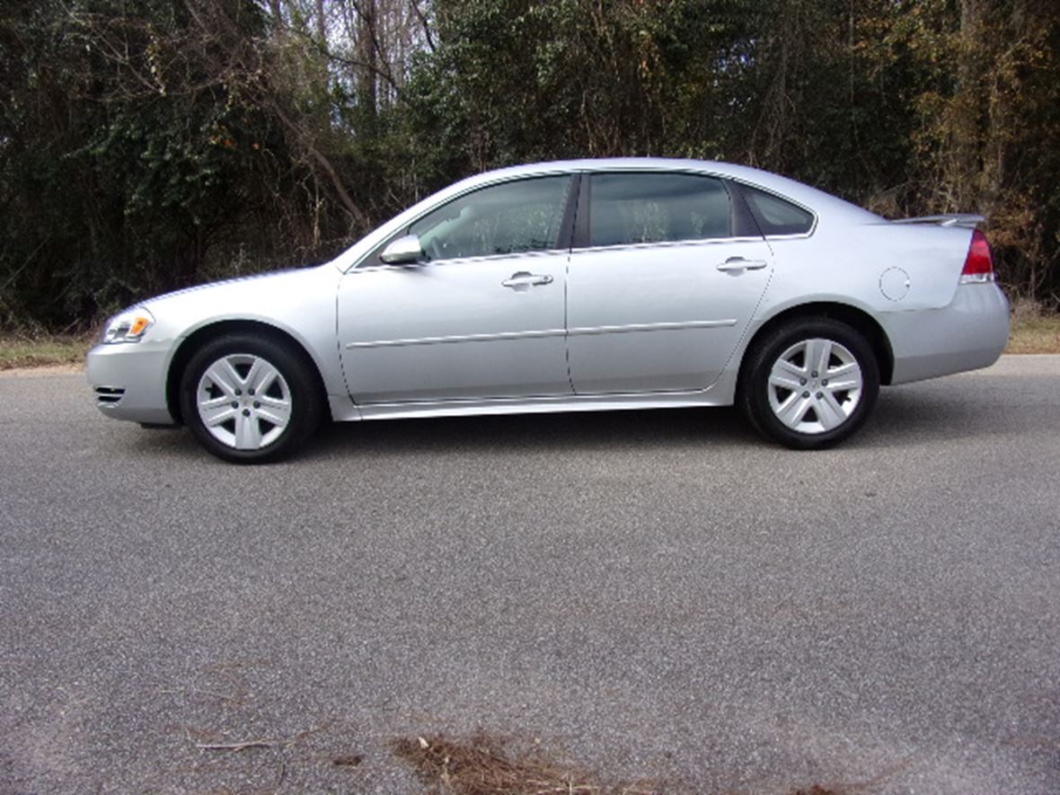 2010 Chevrolet Impala for sale by owner in Greenville