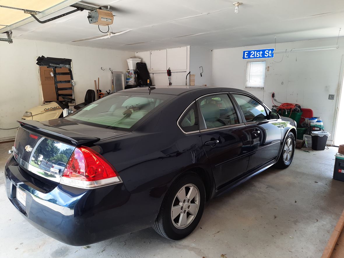 2010 Chevrolet Impala for sale by owner in Des Moines