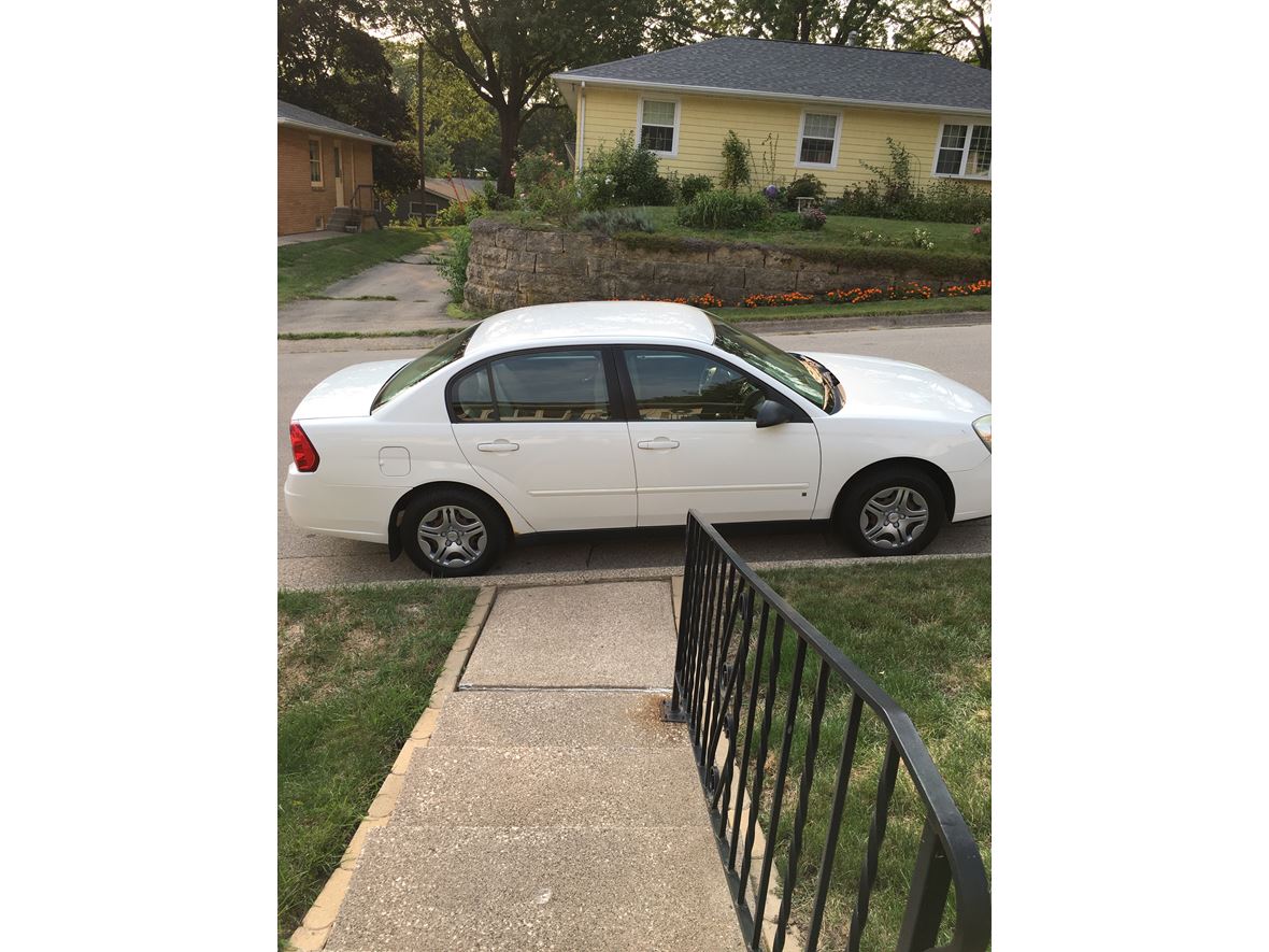 2007 Chevrolet Malibu for sale by owner in Dubuque