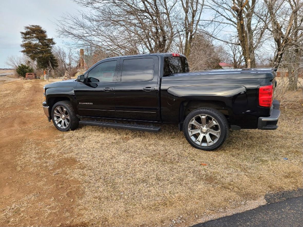 2015 Chevrolet Silverado 1500 Crew Cab for sale by owner in Newcastle