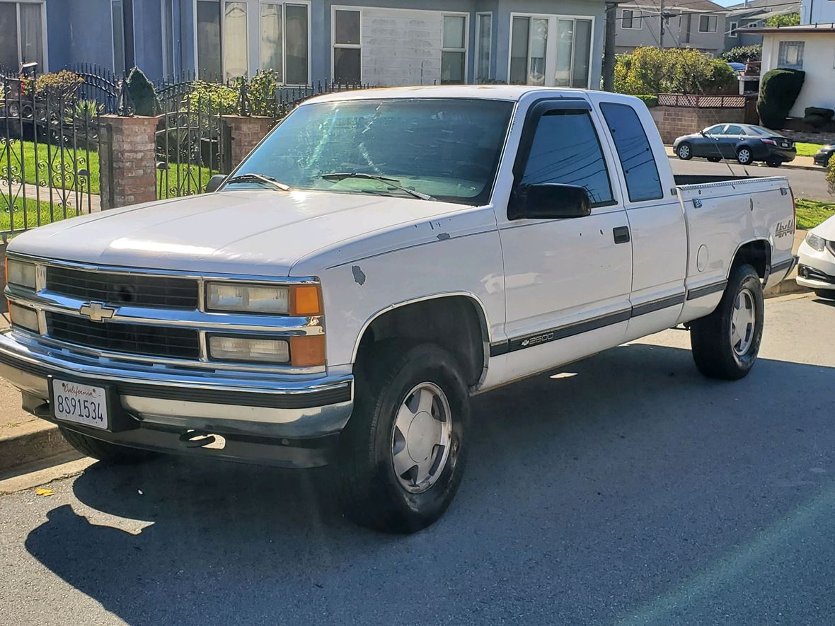 1995 Chevrolet Silverado 2500 for sale by owner in Daly City