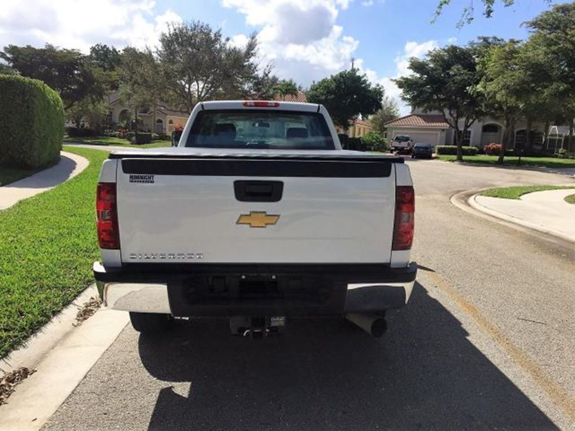 2014 Chevrolet Silverado 3500 for sale by owner in Manchester