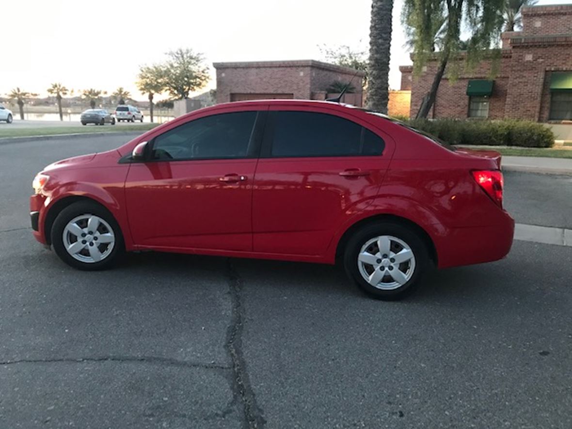 2013 Chevrolet Sonic for sale by owner in Goodyear
