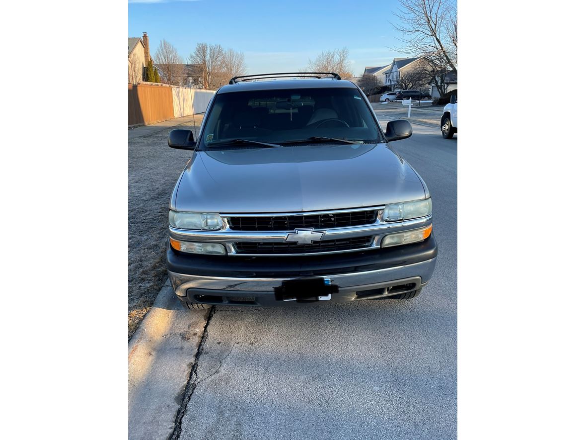 2002 Chevrolet Suburban  for sale by owner in Frankfort