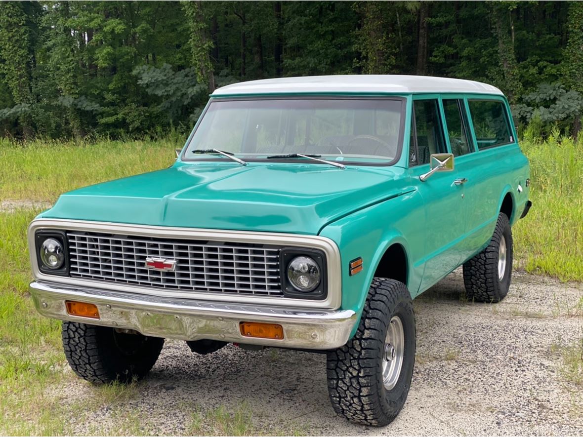 1972 Chevrolet Suburban for sale by owner in Chapin