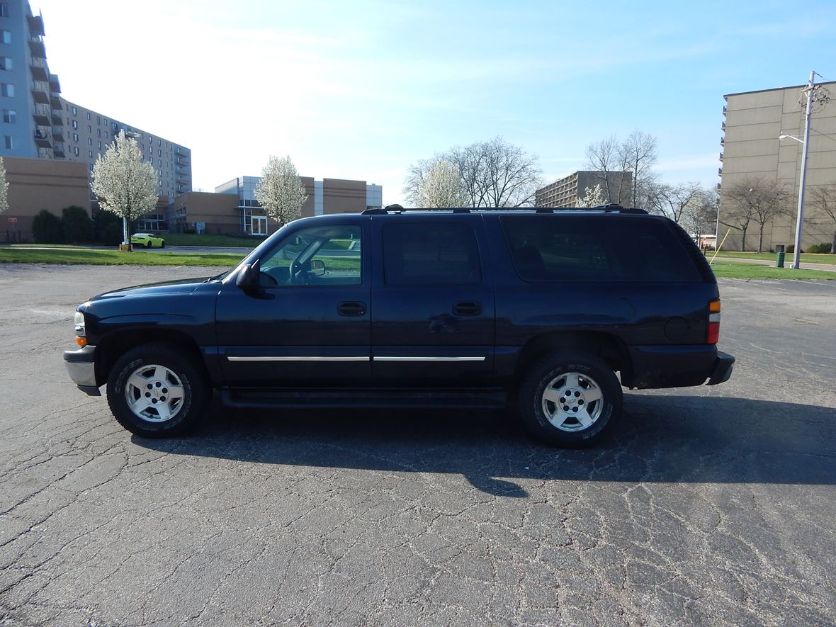 2004 Chevrolet Suburban for Sale by Owner in Cleveland, OH 44130