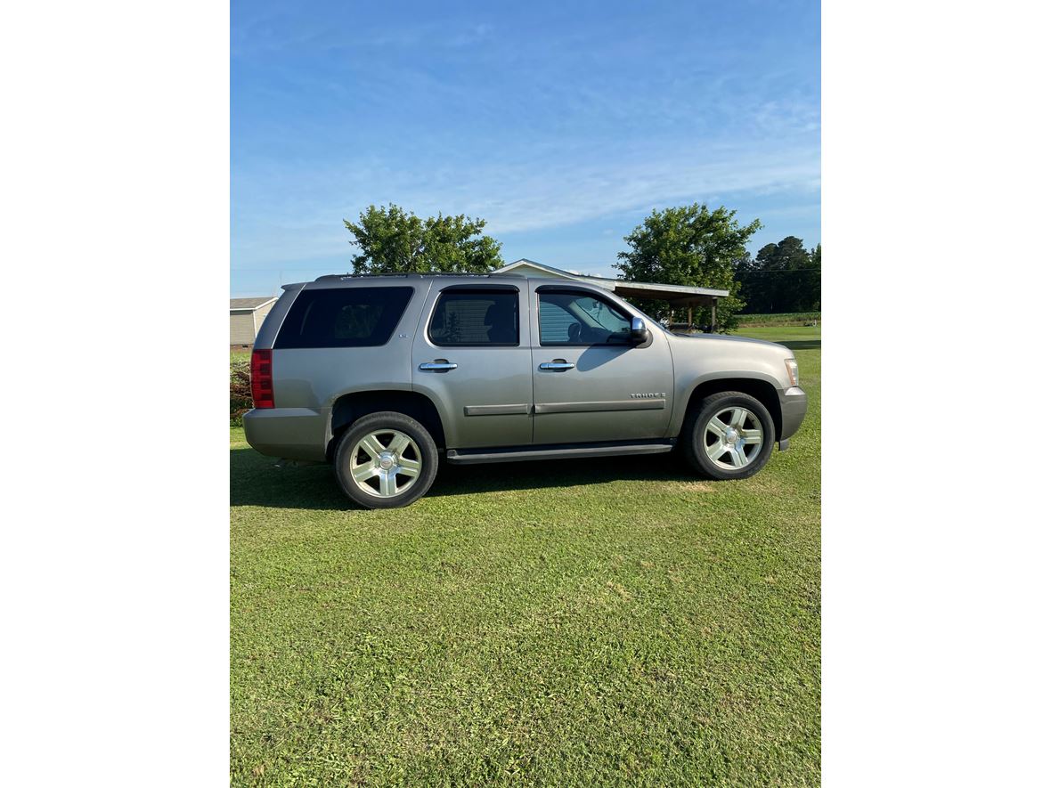 2009 Chevrolet Tahoe for sale by owner in Goldsboro