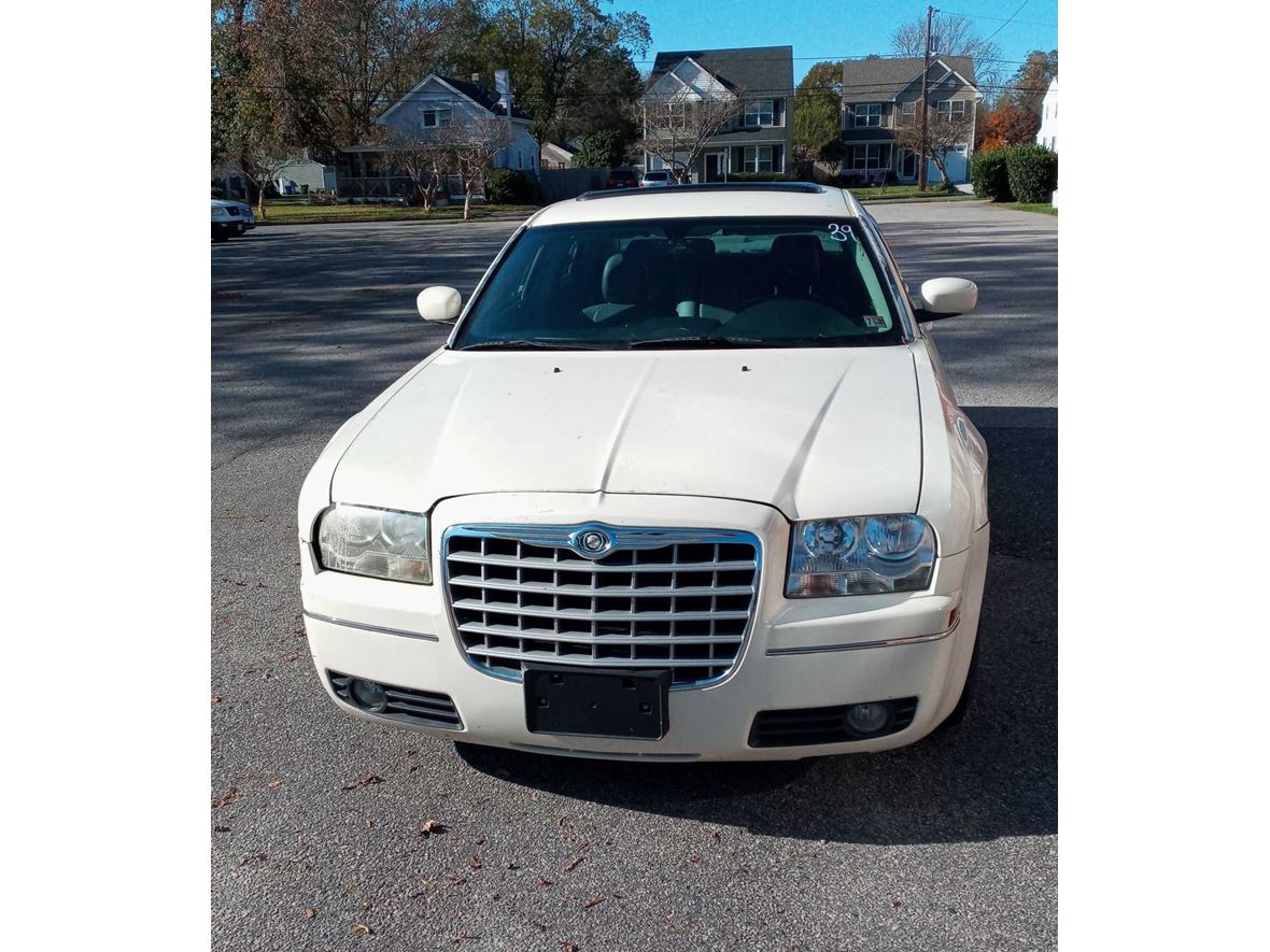 2005 Chrysler 300 for Sale by Owner in Norfolk, VA 23505