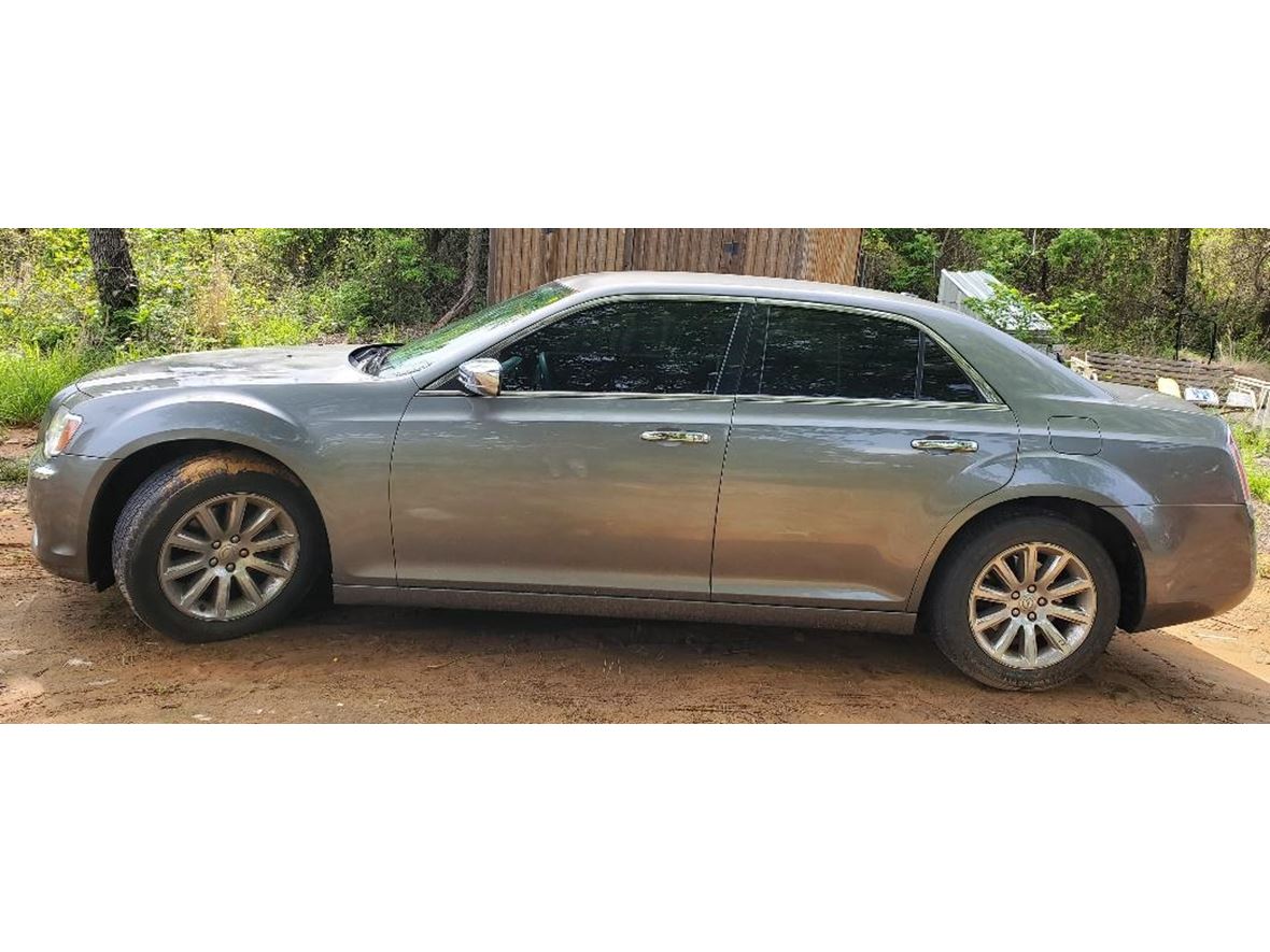 2012 Chrysler 300 Limited for sale by owner in Spencer