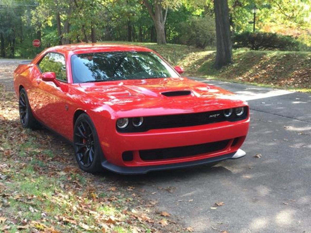 2015 Dodge Challenger for sale by owner in Alice