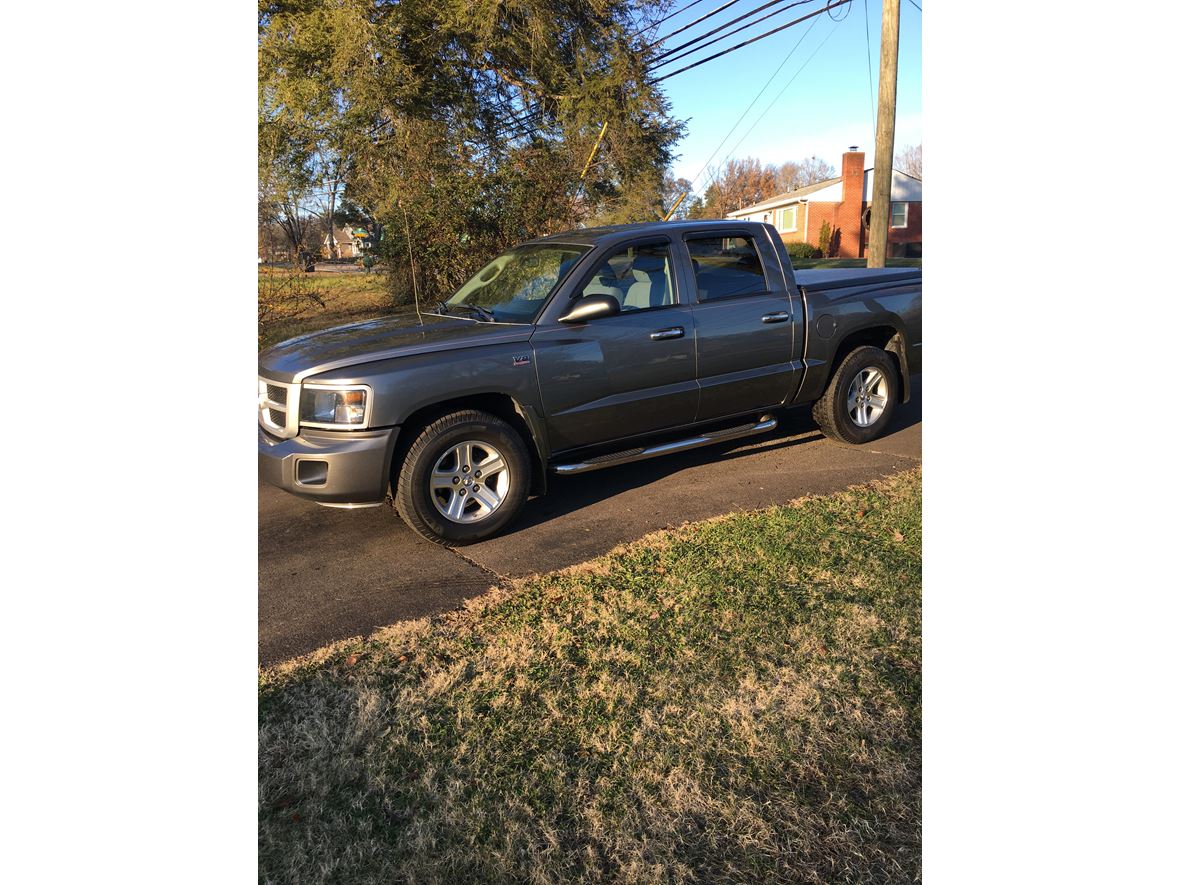 2010 Dodge Dakota for sale by owner in Knoxville