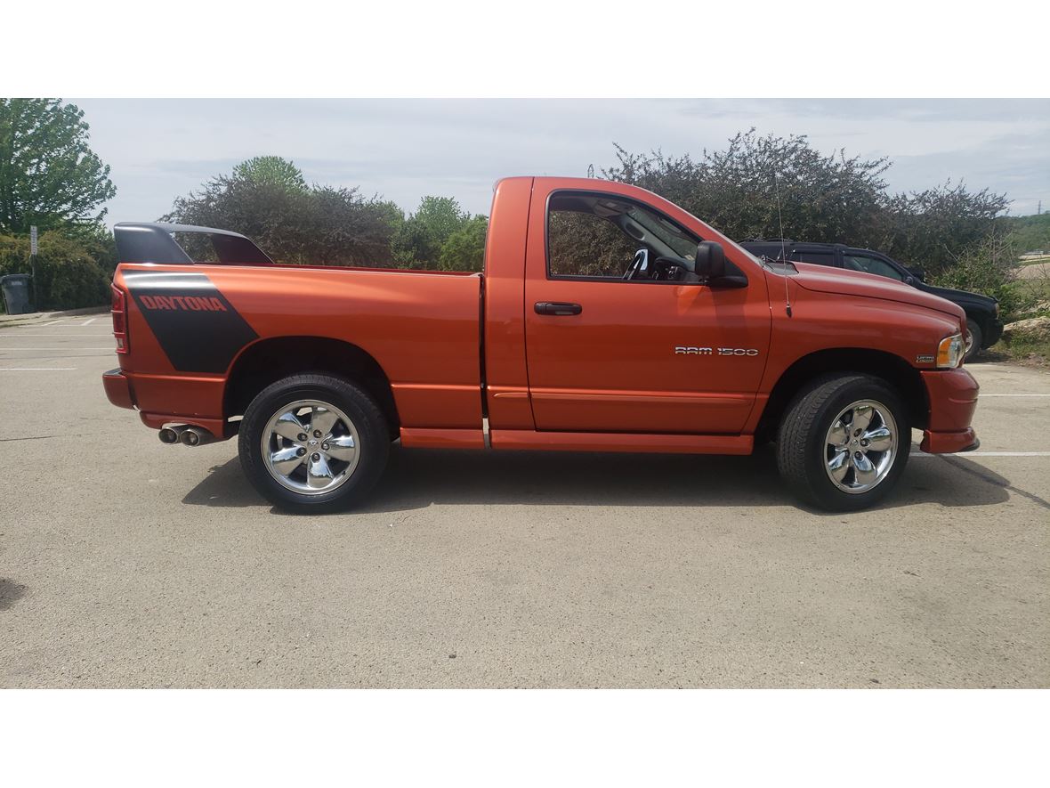 2005 Dodge Daytona for sale by owner in Dubuque