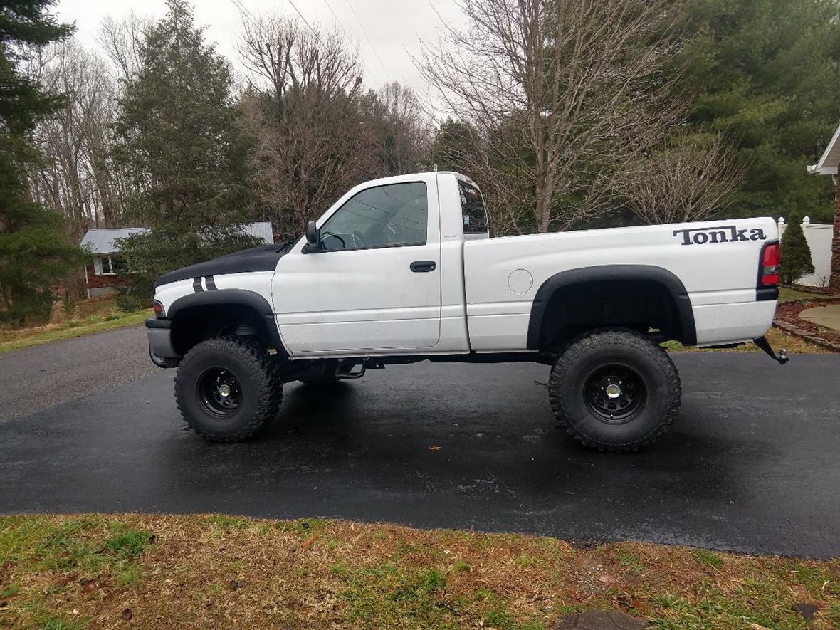 1999 Dodge Ram 1500 Classic Car Campbellsville, KY 42718
