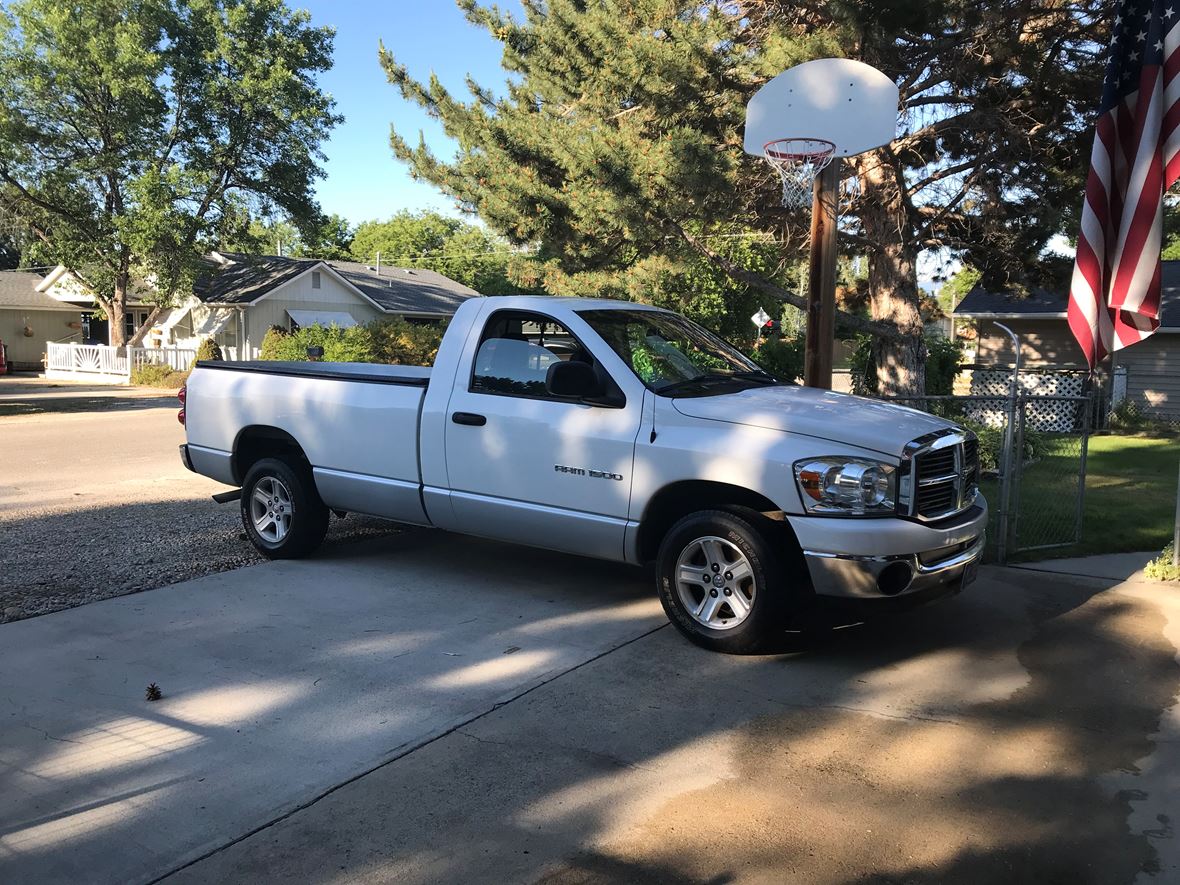 2007 Dodge Ram 1500 for sale by owner in Hamilton