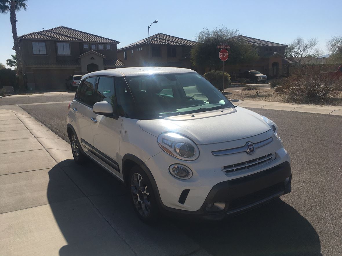 2014 Fiat 500L for sale by owner in Surprise