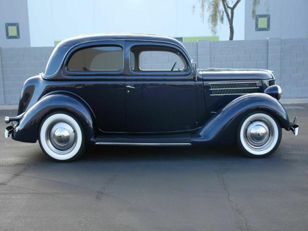 1936 Ford 2 Door Humpback Antique Car Calabasas, CA 91372