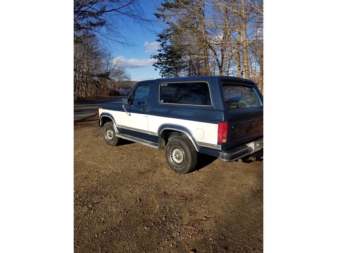 1986 Ford Bronco for sale by owner in Coventry